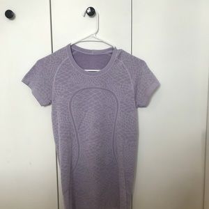 lilac lululemon top